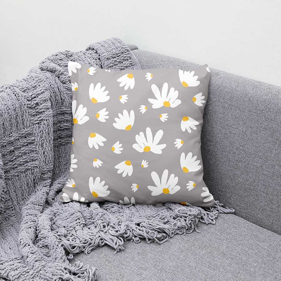 Daisy Flowers Pattern Cushion Cover