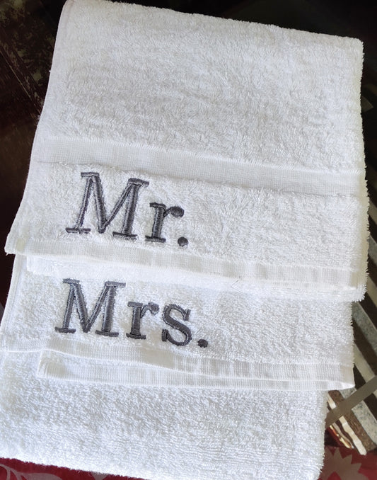 Mr And Mrs Bath Towels Set